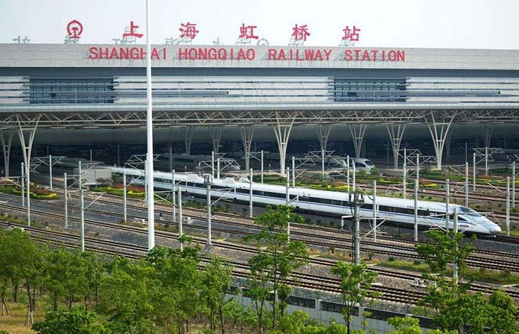 中國高鐵，從“追趕者”到“領(lǐng)跑者 看【潤康】立磨高鉻輥套的發(fā)展